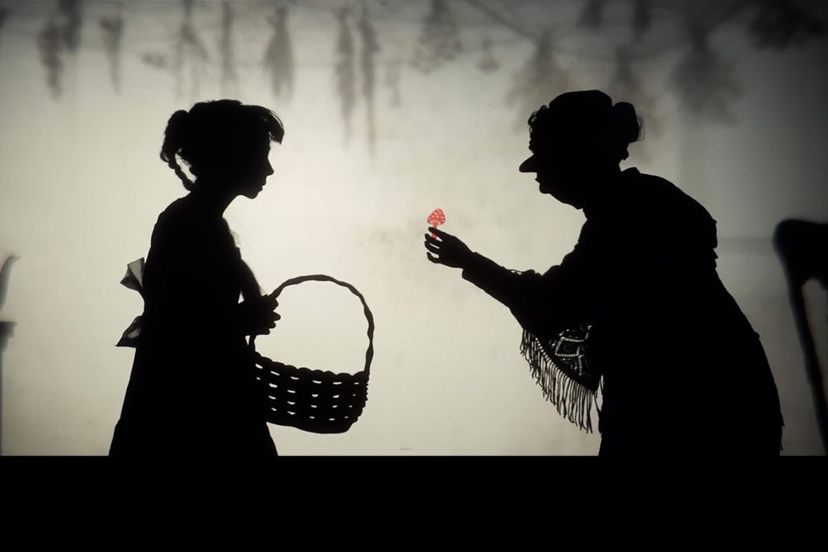 4th Witch 1200 x 800