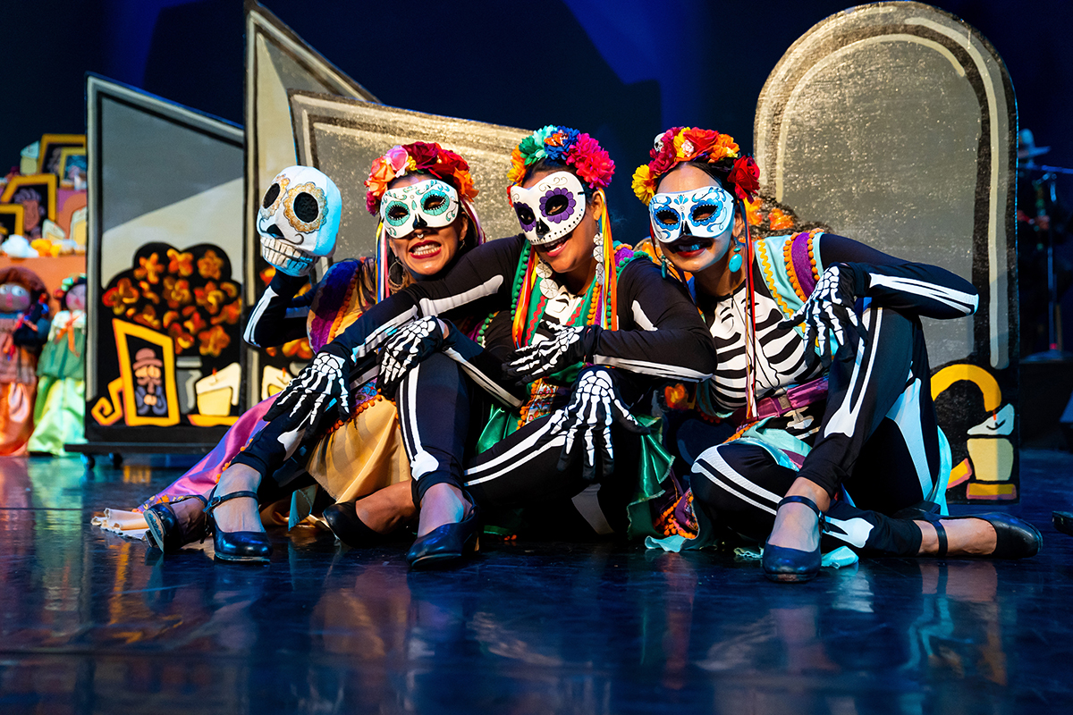 Sugar Skull 1200 x 800