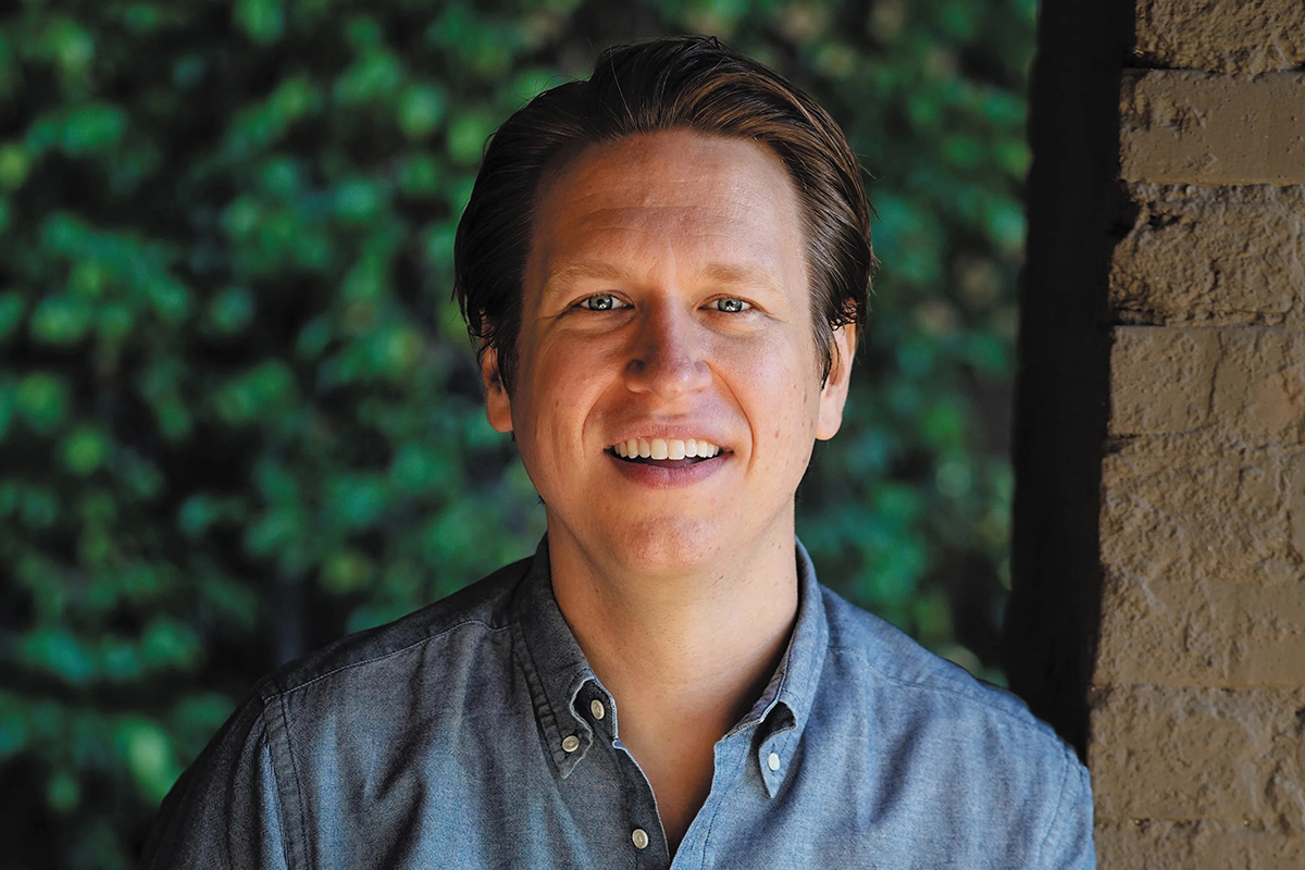 Pete Holmes 1200 x 800